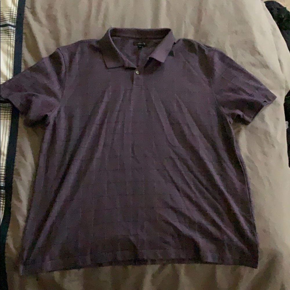 Collared golf shirt